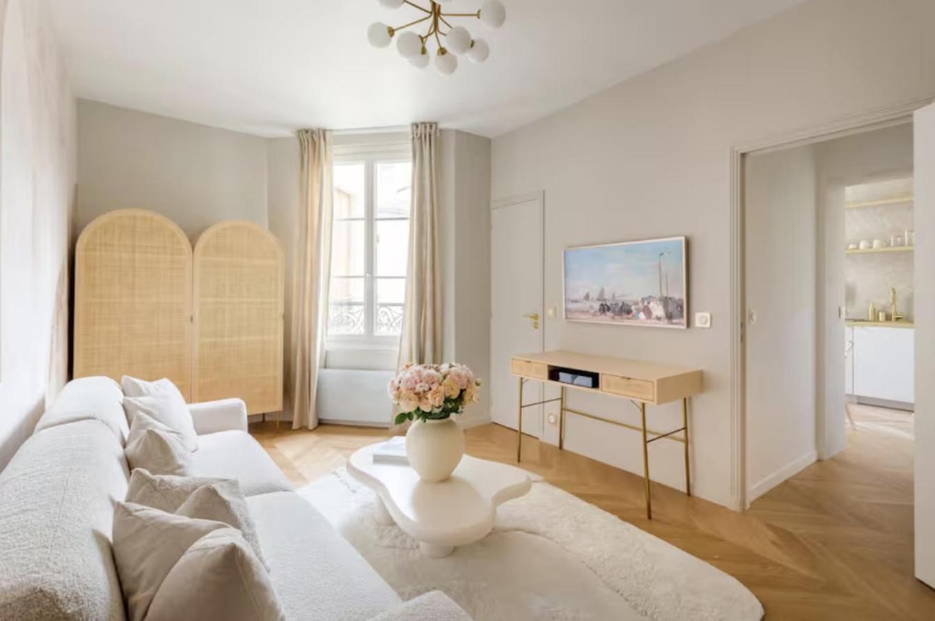 Aparthotel C4 - Eiffel Tower, In A Lively Neighborhood, 2p *
